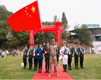 定期开展社会公益活动